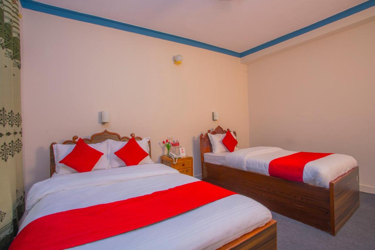 Oyo 227 Hotel Moonstone Pvt Ltd 博卡拉 外观 照片